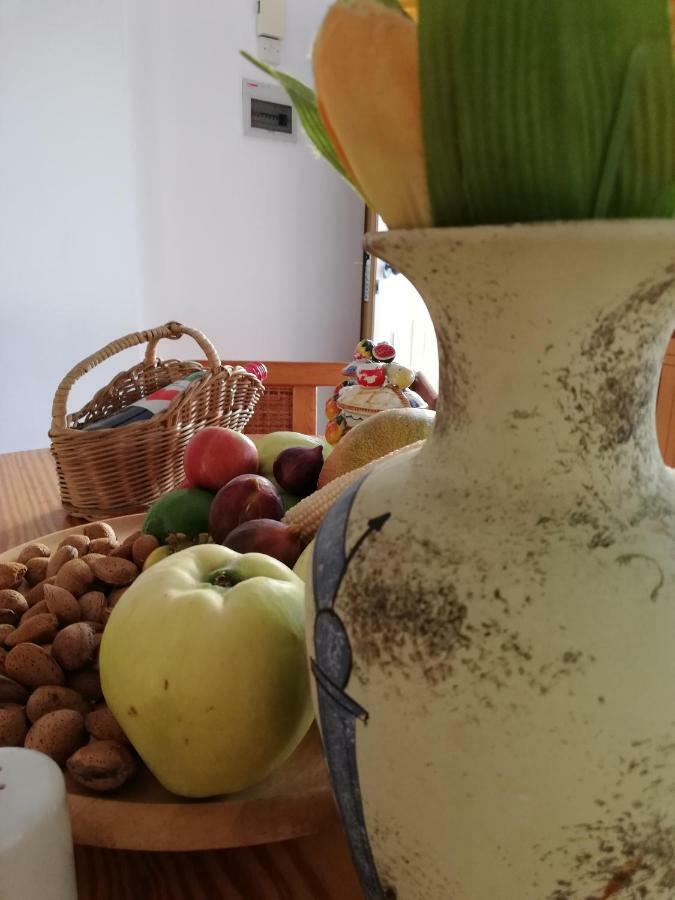 Chriselina Gottage Apartment Paphos Bagian luar foto