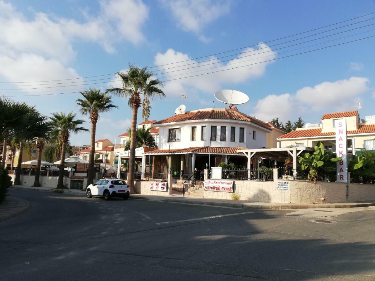 Chriselina Gottage Apartment Paphos Bagian luar foto